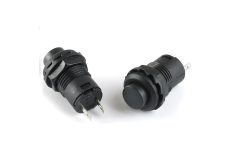 Önzáró/pillanatnyi nyomógombos kapcsoló KI-BE